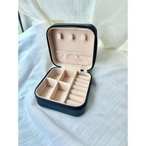 Black travel jewelry box